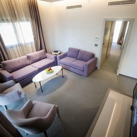 Rawsheh 51 Hotel Beirut Exterior photo