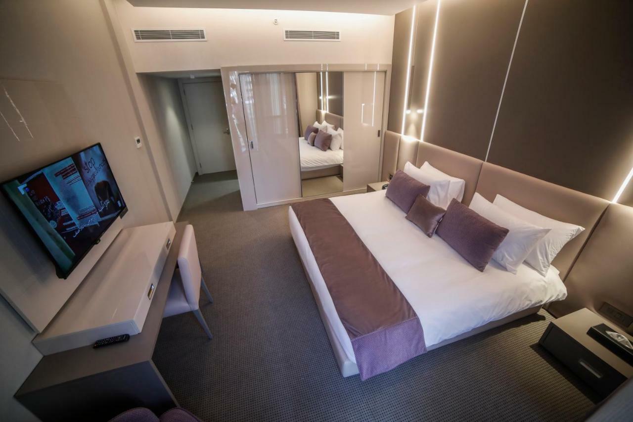 Rawsheh 51 Hotel Beirut Exterior photo