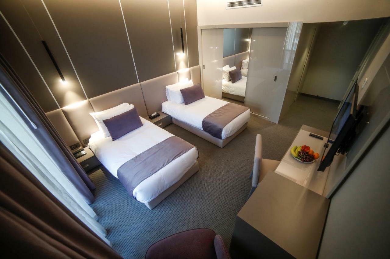 Rawsheh 51 Hotel Beirut Exterior photo