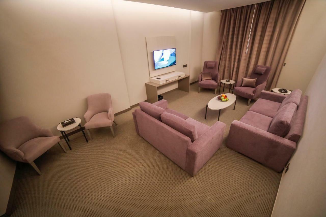 Rawsheh 51 Hotel Beirut Exterior photo